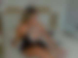 Live cam show with novacyysantos - Blondie on Milfs Live