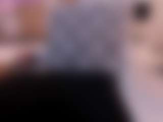 Victoria Mooree MILF webcam performer live streaming