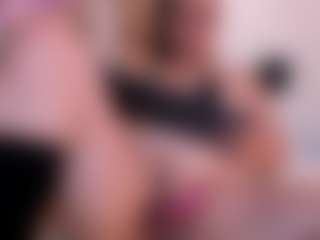 Live cam show with Victoria Mooree - Middle Aged on Fling VIP Chat