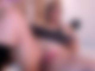 Live cam show with Victoria Mooree - Mature on Ass Tok