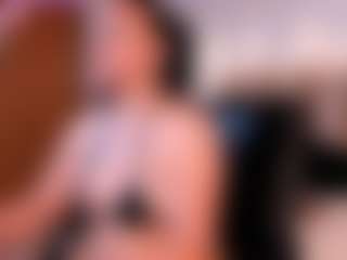 Live cam show with Victoria Mooree - Camel Toe on hotwifechat.live