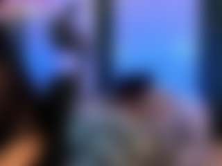 Victoria Mooree MILF webcam performer live streaming