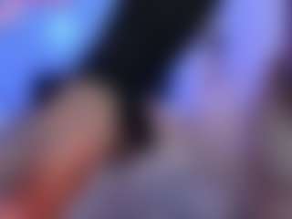 Victoria Mooree MILF webcam performer live streaming