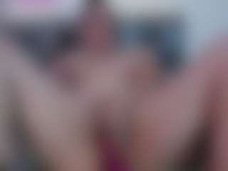 Live cam show with Victoria Mooree - Thick on Hubzter Live