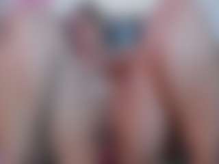 Live cam show with Victoria Mooree - Average on liverealitysex.com