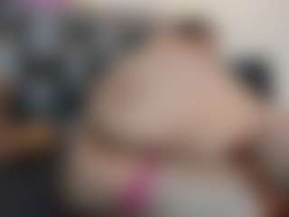 Live cam show with Victoria Mooree - Mature on Soda Cam