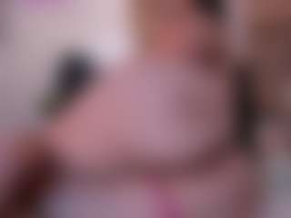 Live cam show with Victoria Mooree - Mature on sexylive.show