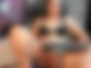 Live cam show with Victoria Mooree - Strip Mature on Camsoda