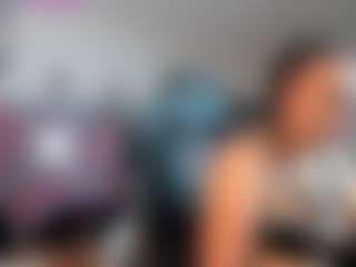 Live cam show with Victoria Mooree - Thick on madthumbs