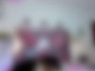 Live cam show with Victoria Mooree - Body Massage on Camsoda