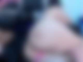 Live cam show with Victoria Mooree - Squirt MILF on SquirtSoMuch