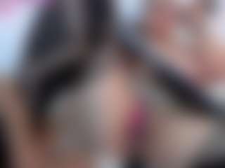 Victoria Mooree MILF webcam performer live streaming
