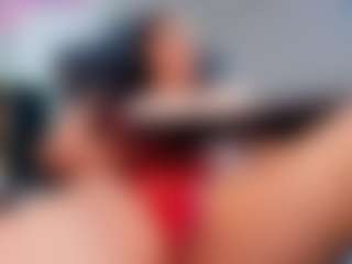 Live cam show with Victoria Mooree - Bedroom Mature on https://playwithruby.com