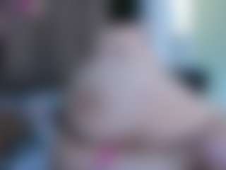 Live cam show with Victoria Mooree - Thick on slutload