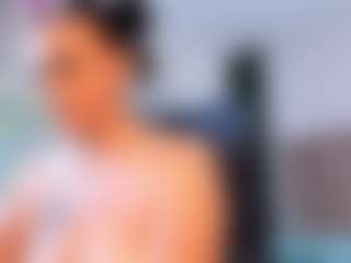 Live cam show with Victoria Mooree - Mature on Camsoda