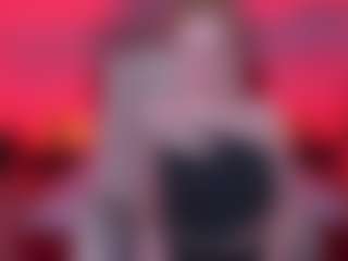 Live cam show with ArishkaLulu - Blonde Hair on Mixed Magazine Live
