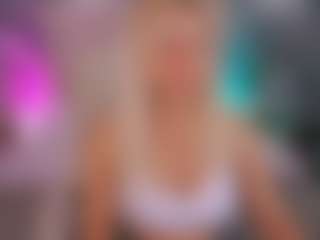 Live cam show with ArishkaLulu - Blonde Hair on Fit Hotties
