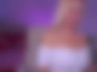 Live cam show with ArishkaLulu - Moaning on Camsoda