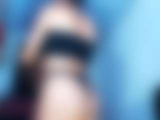 Live cam show with karlaxxsey - Brown Eyes on CamClone