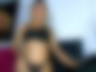 Live cam show with karlaxxsey - Spank on AdultVida.com