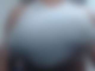 hilary18inches's Live Sex Cam Show