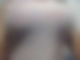 hilary18inches's Live Sex Cam Show