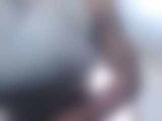 hilary18inches's Live Sex Cam Show