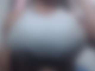 hilary18inches's Live Sex Cam Show