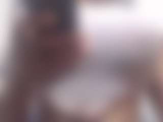 hilary18inches's Live Sex Cam Show