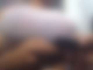 hilary18inches's Live Sex Cam Show