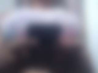 hilary18inches's Live Sex Cam Show