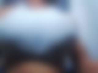 hilary18inches's Live Sex Cam Show