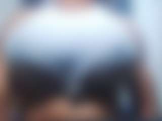Live cam show with hilary18inches - Black Hair on Sweet Sext