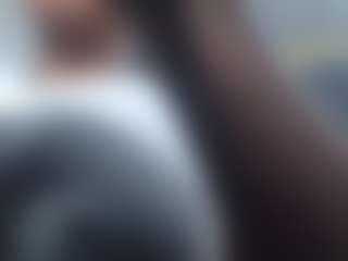 hilary18inches's Live Sex Cam Show