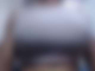 hilary18inches's Live Sex Cam Show