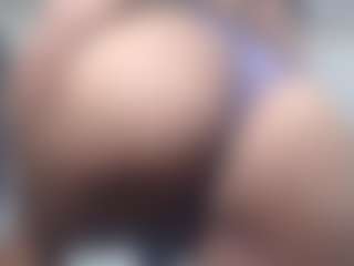 maria18inches's Live Sex Cam Show