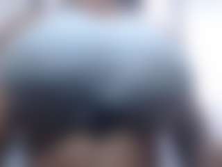 Live cam show with fitnnes18inches - Tease on boobsie.com