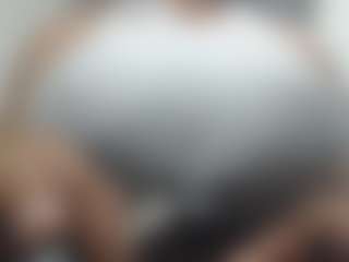 fitnnes18inches's Live Sex Cam Show