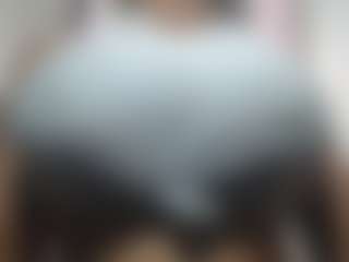 serena25cm's Live Sex Cam Show