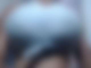 Live cam show with serena25cm - Drinking on crypto-cams