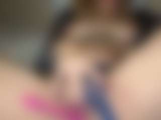 Live cam show with xoxcat - Fingers on SxyPornLive