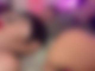 Live cam show with loveznina - Latina on Streamer API