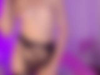 sweettirenn's Live Sex Cam Show