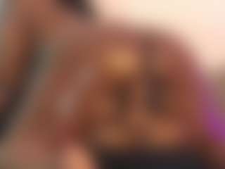 Live cam show with TiffanyMena - Latina MILF on livesexfox.com | colombia
