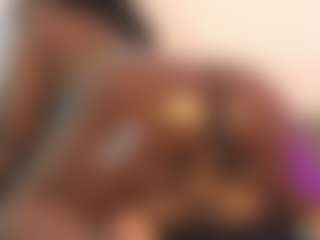 Live cam show with TiffanyMena - Natural on livesexfox.com