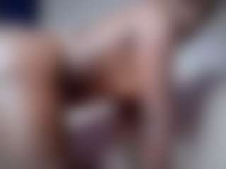 Live cam show with princesseshanize - Ebony Petite on nudelive.tv