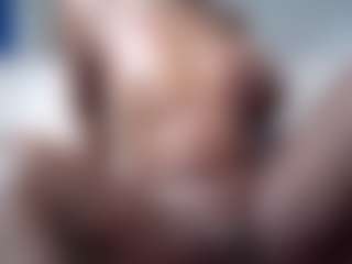 Live cam show with princesseshanize - Strip on Dare Cams