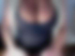 Live cam show with Alexabigcock1 - Drinking on TeamSkeetLive