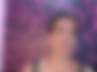 Live cam show with MilfRockRoll - Average on xfollow cams