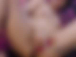 Live cam show with MilfRockRoll - Middle Aged on iamadamtest123.com